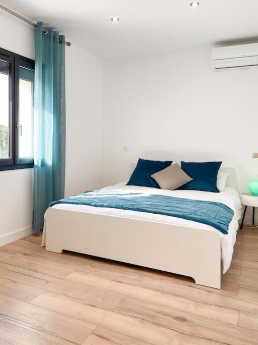 Appartement Dans Un Mas Provencal Allan Kültér fotó